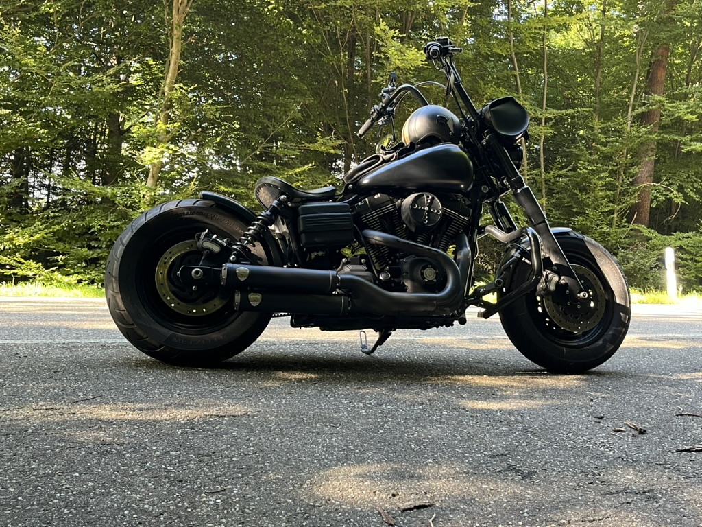 Von Valentin Kaschawkin selbst umgebaute Custom Harley-Davidson